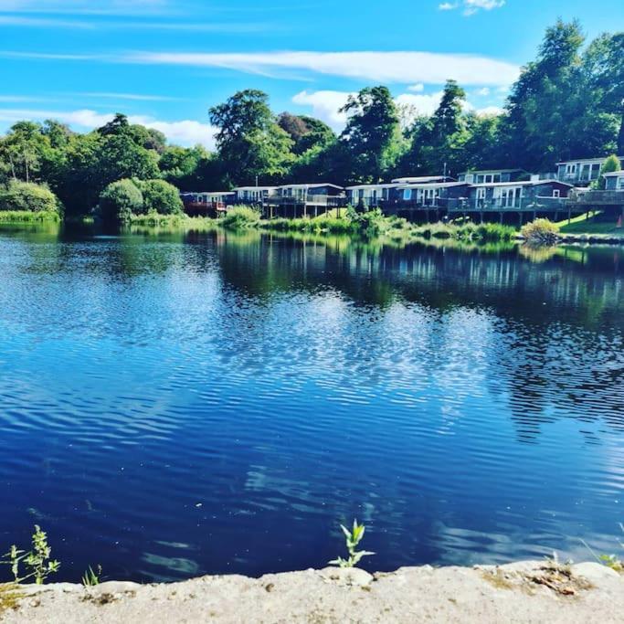 Cosy Hideaway Lodge In Glan Gwna Caeathro Eksteriør bilde