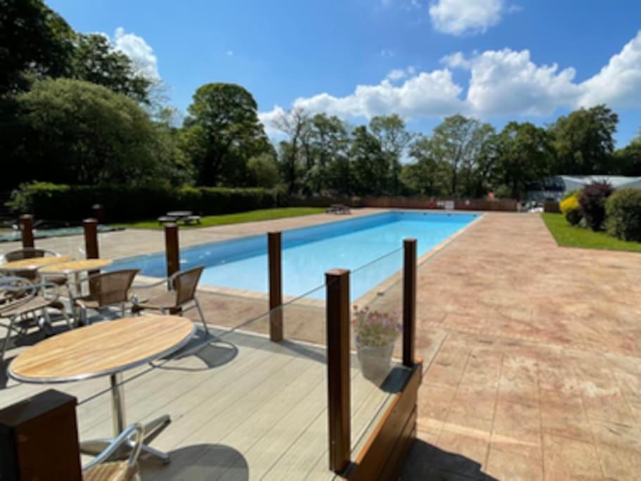 Cosy Hideaway Lodge In Glan Gwna Caeathro Eksteriør bilde